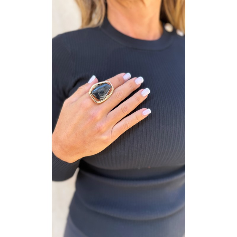 anillo-ajustable-forma-geometrica-piedra-color-negro-