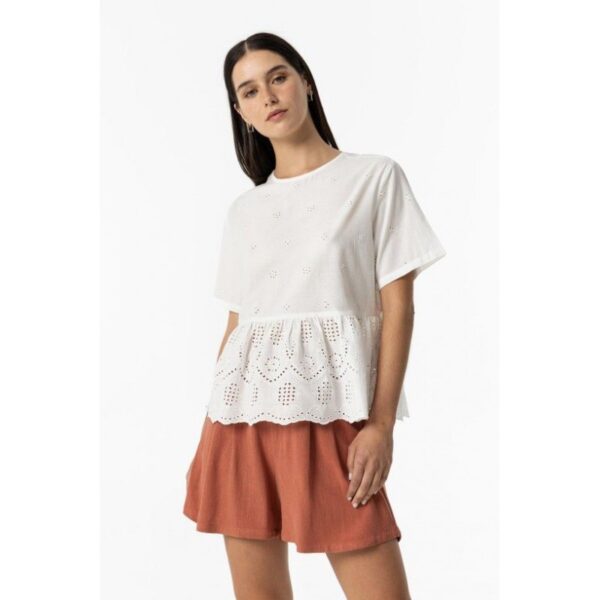 Blusa tiffosi blanca con troquelados manga corta mod. skye