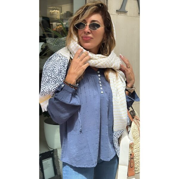 Blusa tiffosi boho algodón azul con textura cierre frontal con botones manga larga mod. alfama