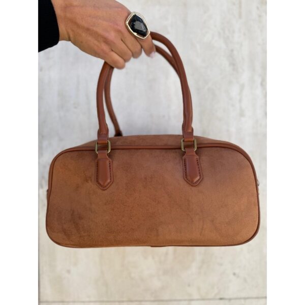 Bolso estructurado camel baguette piel vuelta sintética