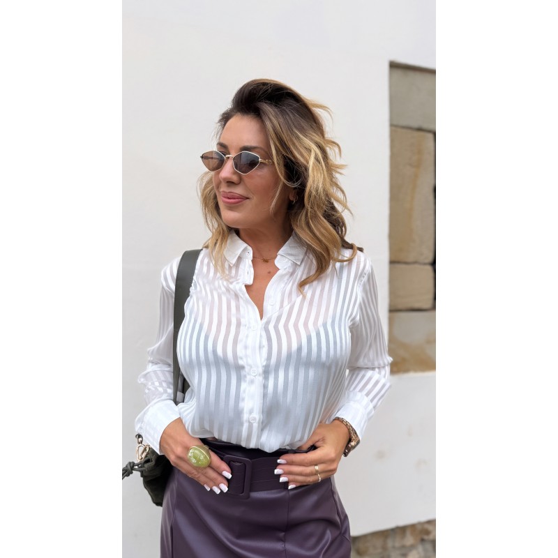 camisa-camisero-blanca-en-rayas-semi-transparente-