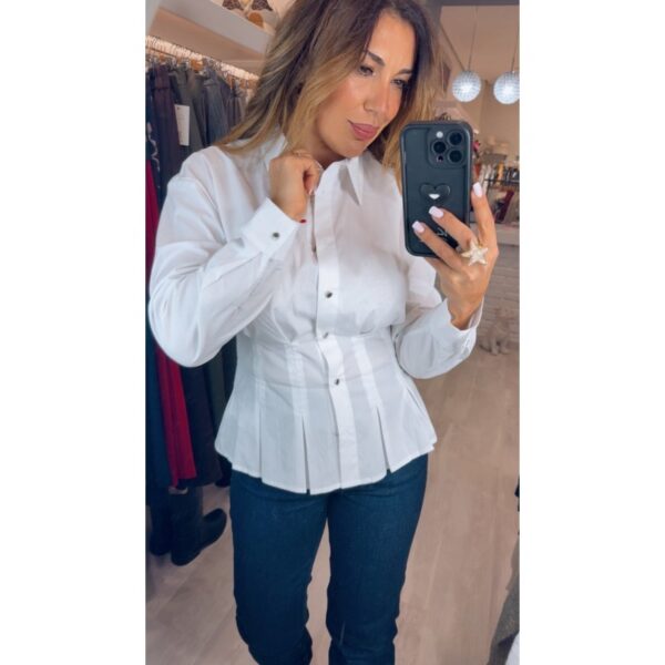 Camisa Morgan blanca entallada botones metálicos mod. corset