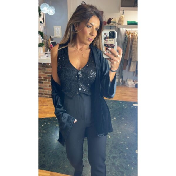 Chaleco negro corto en lentejuelas