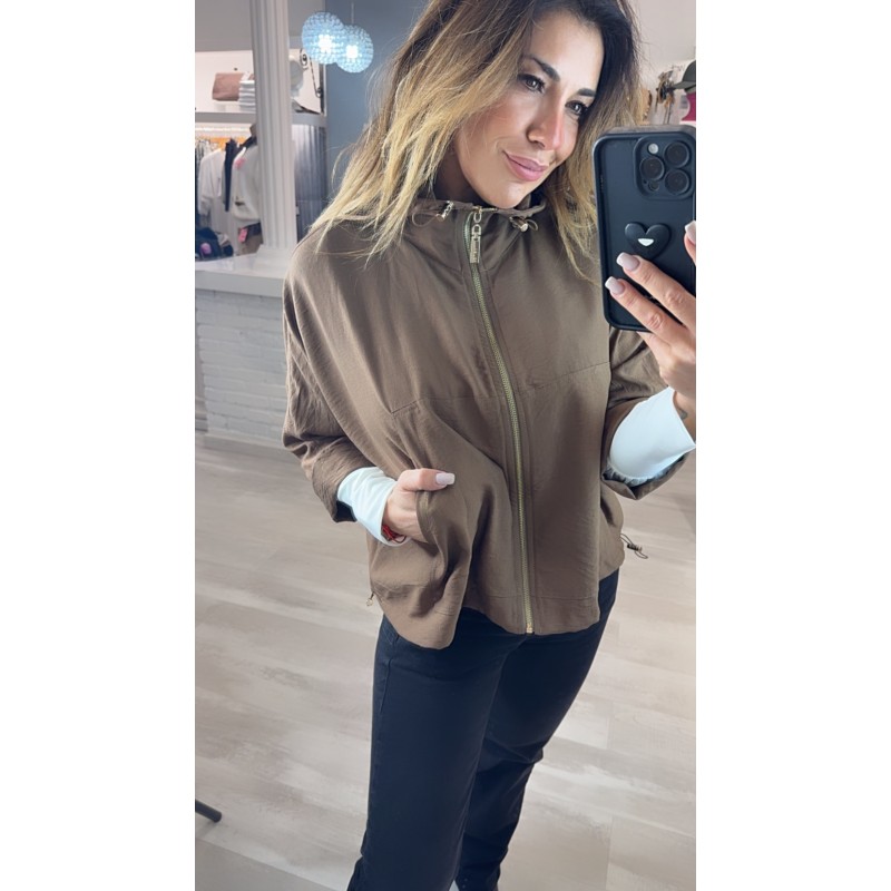 chaqueta-ligera-relish-estilo-capa-cazadora-oversize-con-capucha-modlorysa-