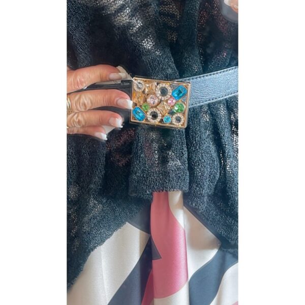 Cinturón negro hebilla piedras colores