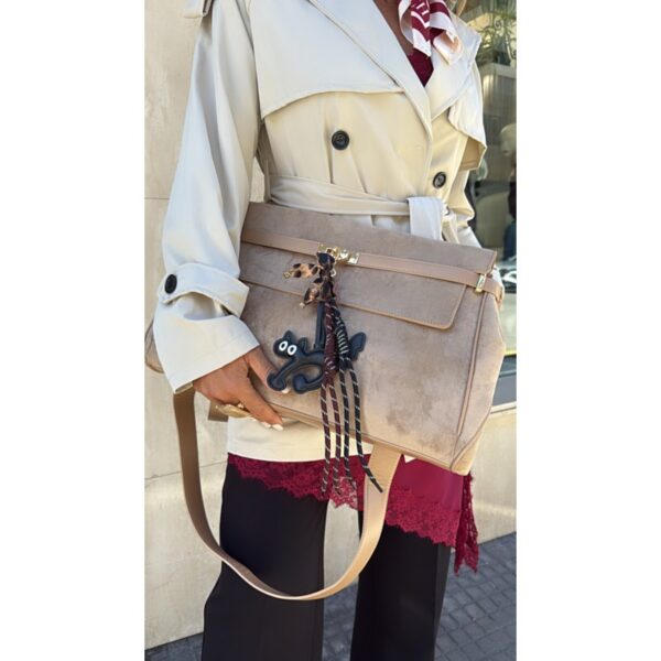 Llavero charm gato negro