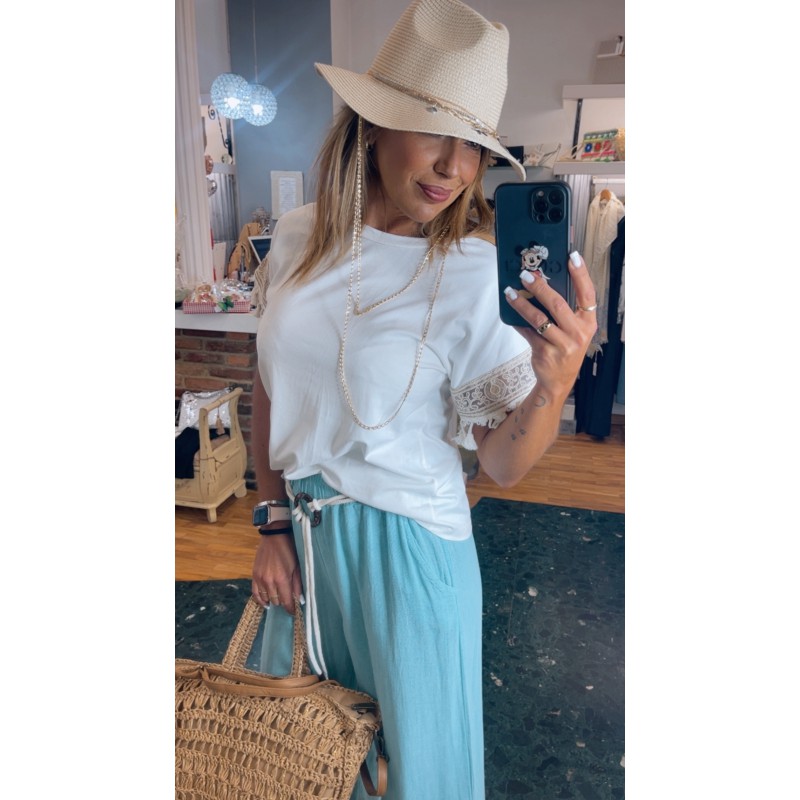 sombrero-color-natural-con-charms-y-cadenas-oro-