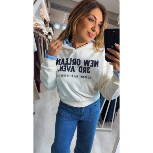 Sudadera tiffosi oversize beige con capucha dibujo frontal negro mod.  mousse