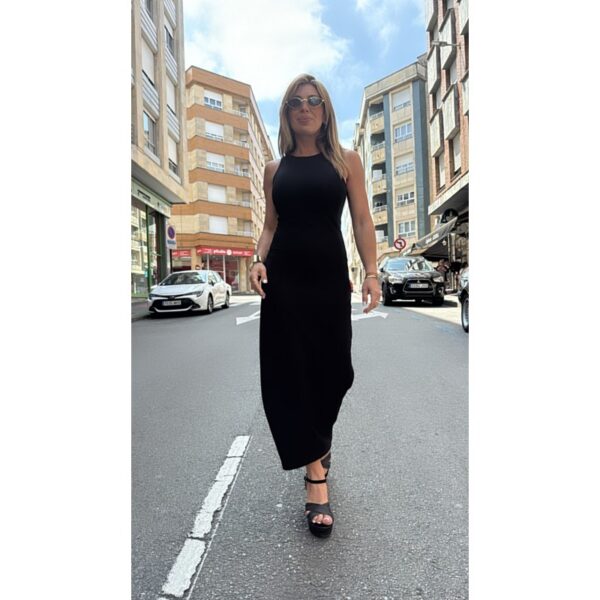 Vestido largo tiffosi negro tirante escote en espalda mod. letty