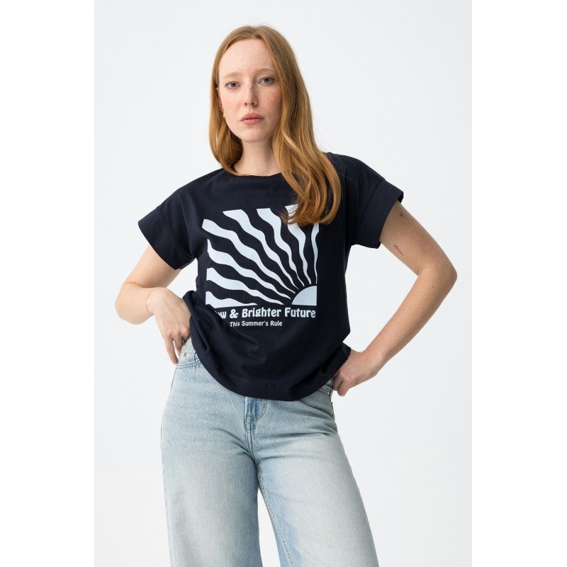 camiseta-tiffosi-azul-marino-con-dibujo-grafico-frontal-manga-corta-con-dobladillo-mod-ella