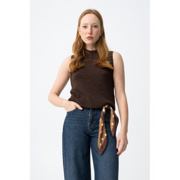 Chaleco tiffosi punto marrón cuello calado mod.baella