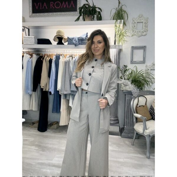 Pantalón tiffosi palazzo gris con rayas finas verticales mod. georgia_b